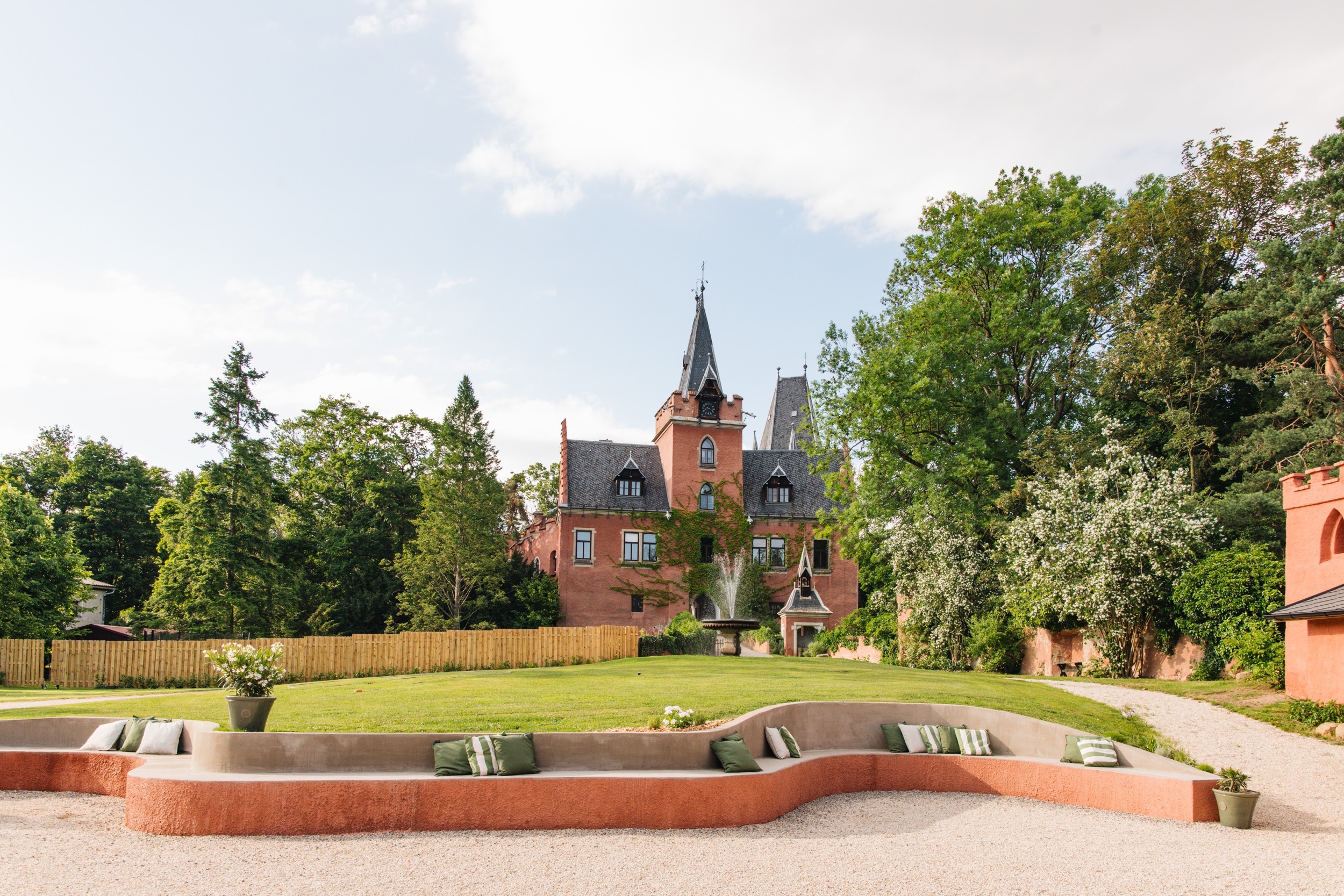 Castle Cerveny Hradek Sedlcany 30
